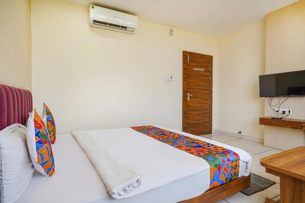 Fabhotel Sukh Vilas Indore Exteriör bild