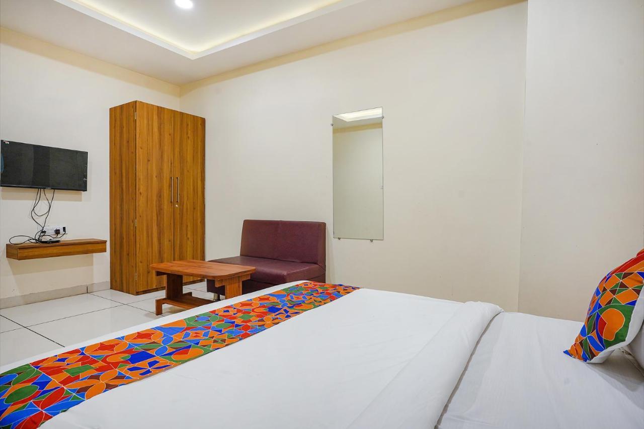 Fabhotel Sukh Vilas Indore Exteriör bild